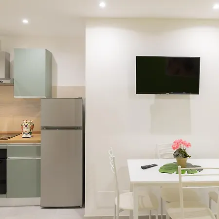 Aeolian Port House *